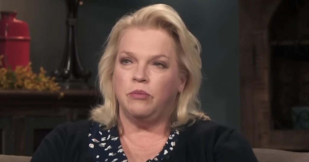 Why ‘Sister Wives’ Star Janelle Brown Thinks Legalizing Polygamy Would ‘Make It Go Away’