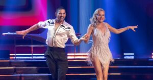 Alan Bersten and Elaine Hendrix Detail Meredith Blake ‘Homage’ in ‘Dancing With the Stars’ Premiere (Exclusive)