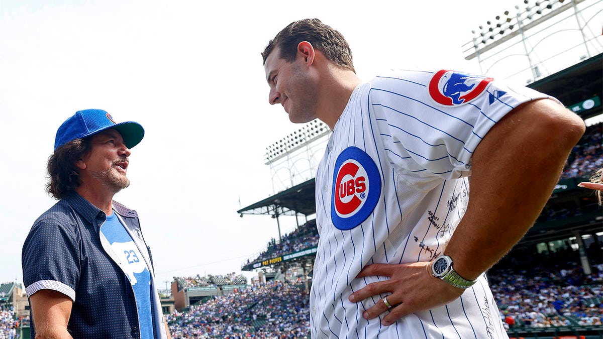 Anthony Rizzo and Eddie Vedder