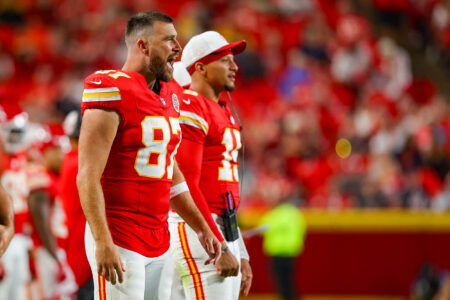 Chiefs’ Travis Kelce Defends Patrick Mahomes After Costly Mistake