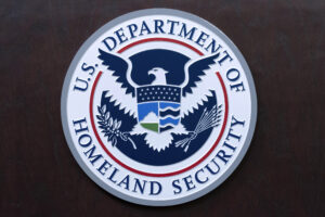 US Immigration to Form New Police Force to Probe Visa Applications: Report
