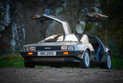 DMC DeLorean DMC DeLorean