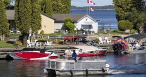 Gananoque, Ont., mayor wants to clamp down on Quebec parking scofflaws — literally