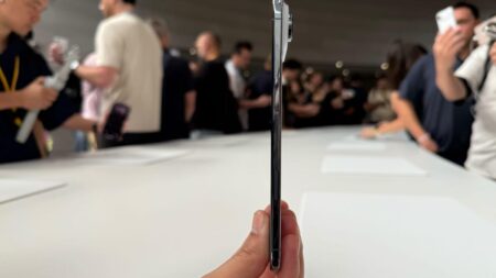 Is the iPhone Air a Klutz’s Worst Nightmare?