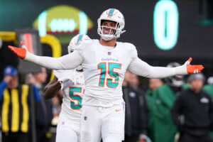 Chicago Bears Named a Potential Trade Partner for Dolphins LB Jaelan Phillips