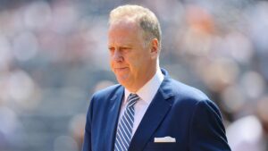 Yankees broadcaster Michael Kay calls out subset of Mets fans following team’s late-season collapse