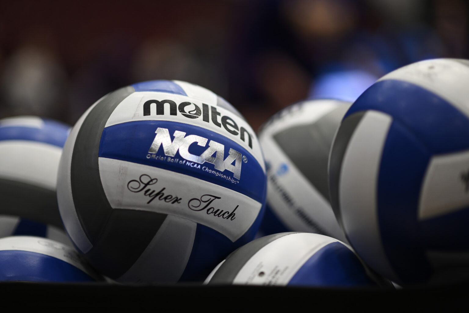 How to Watch Louisville vs Texas: Live Stream NCAA Women’s Volleyball, TV Channel