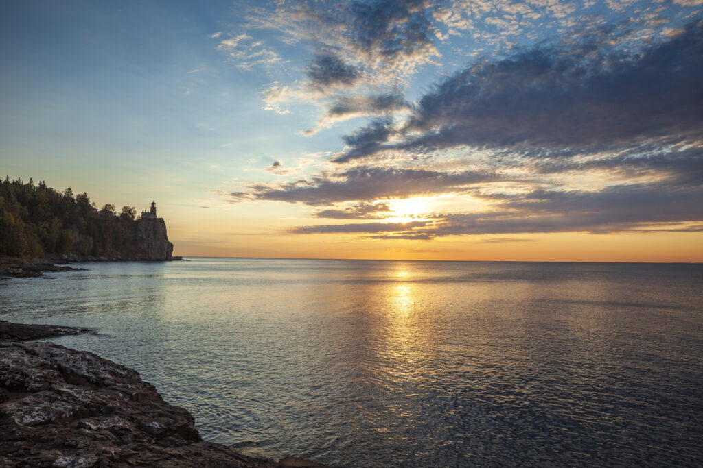 Warning Issued as Hundreds of Thousands Told To Stay Out of This Great Lake