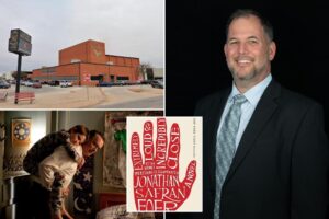 Texas school superintendent defends teachers criticized for assigning book with profanity to students