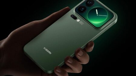 Forget the New iPhone, the Xiaomi 17 Series Has a Rear Screen and a Giant Battery