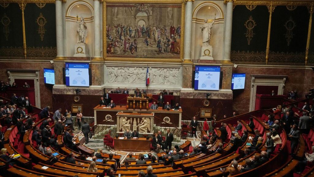 Did teenagers wreak havoc in France’s National Assembly? Did teenagers wreak havoc in France’s National Assembly?