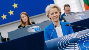 Von der Leyen survives far-right and far-left no-confidence motions