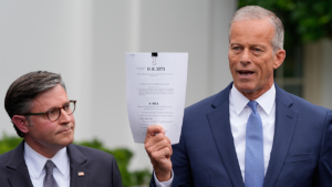 Dems ‘sacrificed the American people,’ Thune says as government barrels toward midnight shutdown