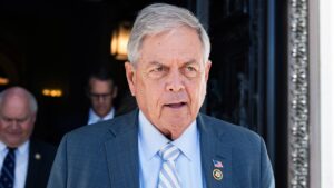 Republicans push for constitutional amendment to dock lawmakers’ pay during government shutdowns