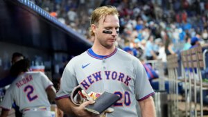 Ex-MLB star Mo Vaughn pinpoints why Mets collapsed, missed postseason