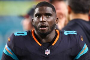 Dolphins’ Tyreek Hill Gets Wild Prediction From Chad Ochocinco
