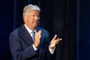Robert Morris’ 6 months in prison for sexually abusing child sparks fury