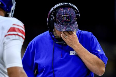 Giants HC Brian Daboll’s Meltdown After Russell Wilson’s Error Turns Heads