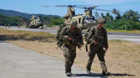 Military veterans in Congress clash over government shutdown as troops face missed paychecks