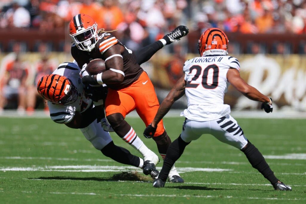 Top Dillon Gabriel Weapon Named Likely Browns’ Trade Candidate