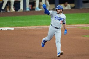 Max Muncy Makes Dodgers Franchise History in NLCS vs Brewers