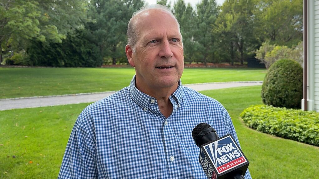 Former GOP senator emerges from private sector with new mission: ‘Somebody has to step up’