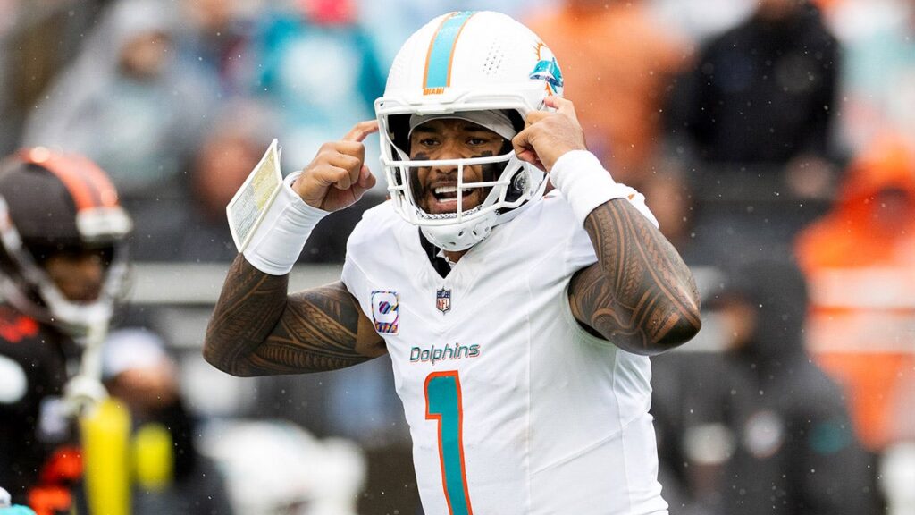 Controversial former NFL lineman rips Dolphins amid poor start: ‘This is a dumpster fire’