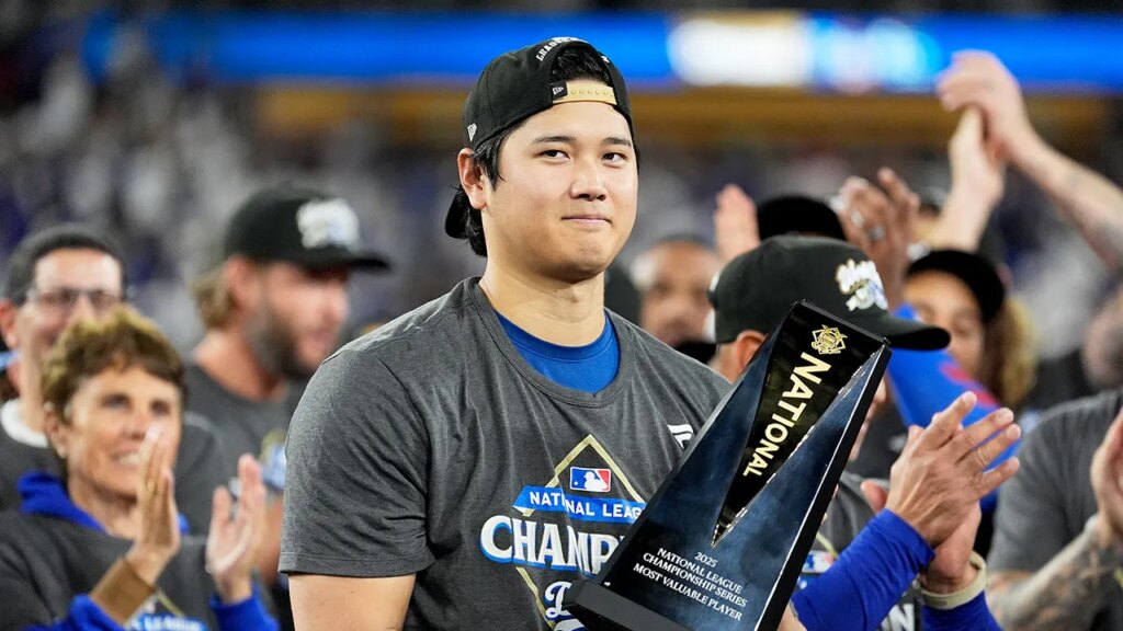 Blue Jays manager playfully requests Shohei Ohtani return team gifts from free agency meeting