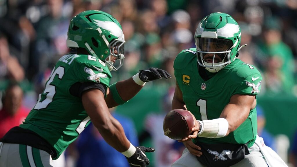 NFL fans upset as Eagles benefit from early whistle on tush push vs Giants