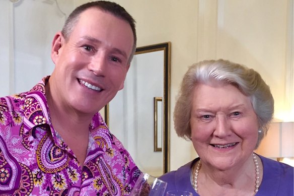  Dame Patricia Routledge  (Hyacinth Bucket) with author Craig Bennett.
