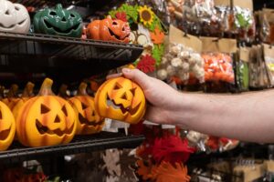 Hysterics at Dog’s Reaction To Spotting Halloween Decorations—’Extra Scary’