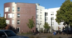Parents demand action after children find crack pipe near Montreal injection site