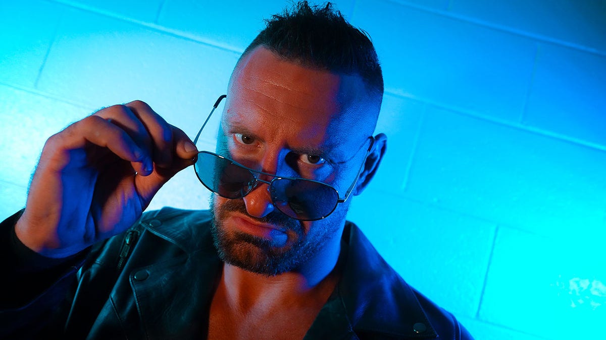 Feast your eyes on Donovan Dijak
