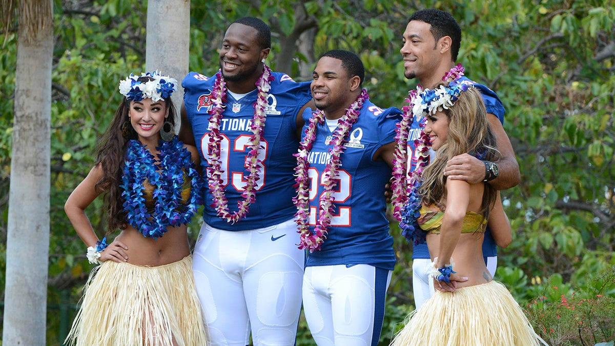 Gerald McCoy, Doug Martin and Vincent Jackson pose for a photo