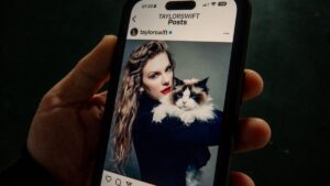Taylor Swift Launches a New Instagram Feature Inviting Fans to Remix Others’ Stories