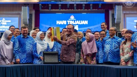 Malaysia PM Anwar tables US.3 billion Budget 2026, set to be country’s largest ever