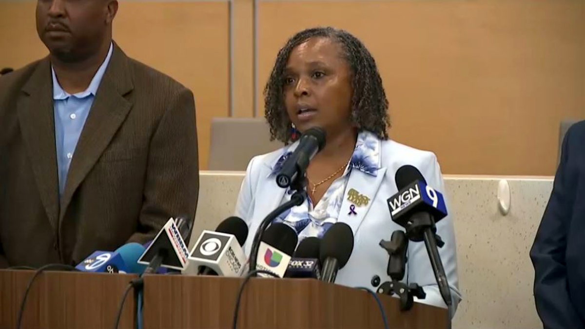 Broadview Mayor Katrina Thompson speaking at a presser