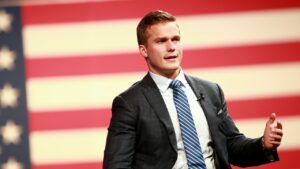 Madison Cawthorn aims to make political comeback, announces run for Congress