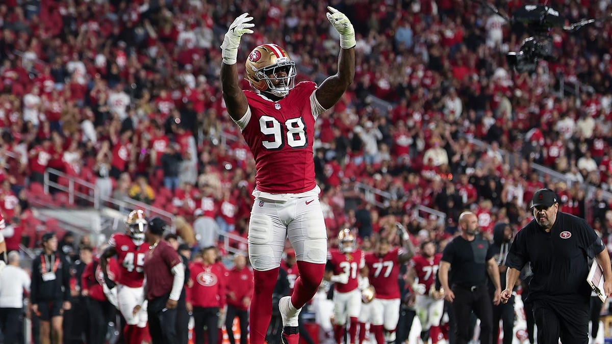 Mykel Williams celebrates