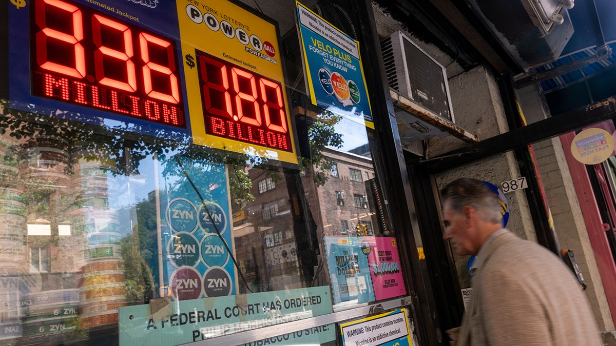 Powerball Jackpot numbers advertised at a NYC newsstand