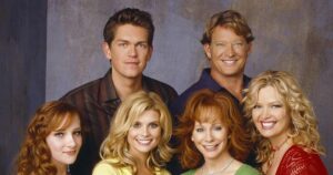 Reba’s JoAnna Garcia Swisher Will Guest Star on Season 2 of ‘Happy’s Place’ — But Who Does She Play?