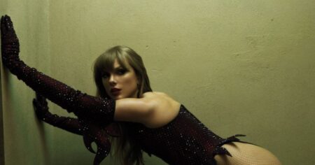 Taylor Swift Announces 4 Limited CD Releases of ‘Life of a Showgirl’ Featuring Acoustic Songs