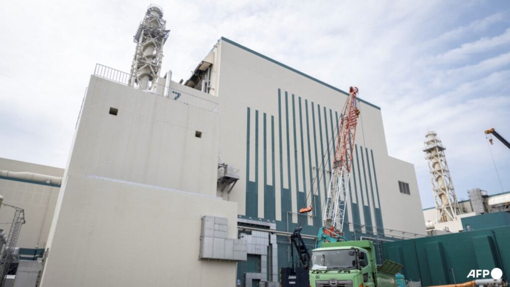 Japanese governor set to approve restart of world’s biggest nuclear plant