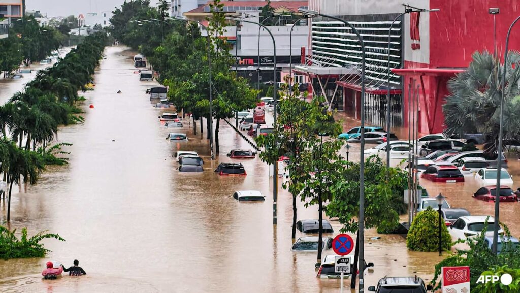 Vietnam flooding death toll rises to 16