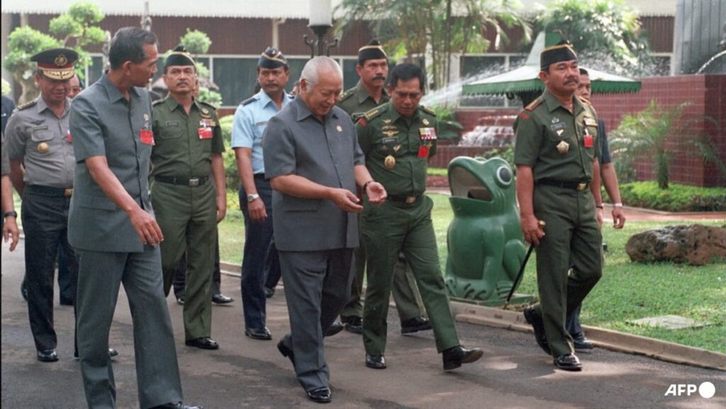Indonesia grants national hero status to late strongman President Suharto