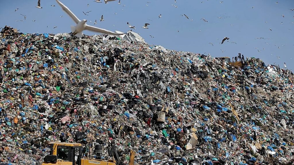 EU countries falling behind on municipal waste recycling, auditors say