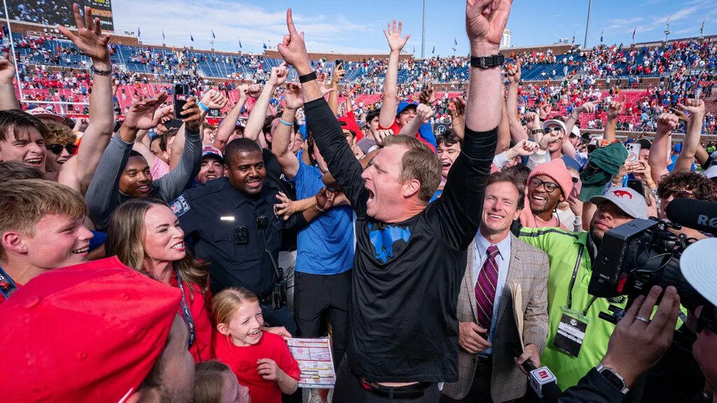 SMU stuns No. 10 Miami in overtime after quarterback Carson Beck throws goal-line interception SMU stuns No. 10 Miami in overtime after quarterback Carson Beck throws goal-line interception