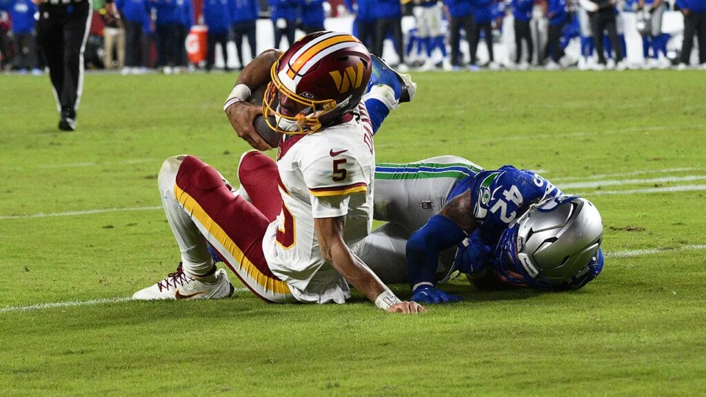 Commanders’ Jayden Daniels suffers gruesome arm injury in loss to Seahawks Commanders’ Jayden Daniels suffers gruesome arm injury in loss to Seahawks