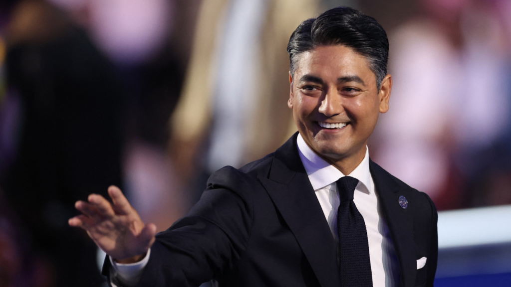 Aftab Pureval wins second term as Cincinnati mayor, extending Democrats’ hold on city hall Aftab Pureval wins second term as Cincinnati mayor, extending Democrats’ hold on city hall