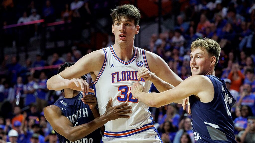 World’s tallest teenager Olivier Rioux makes collegiate basketball history for Florida Gators World’s tallest teenager Olivier Rioux makes collegiate basketball history for Florida Gators